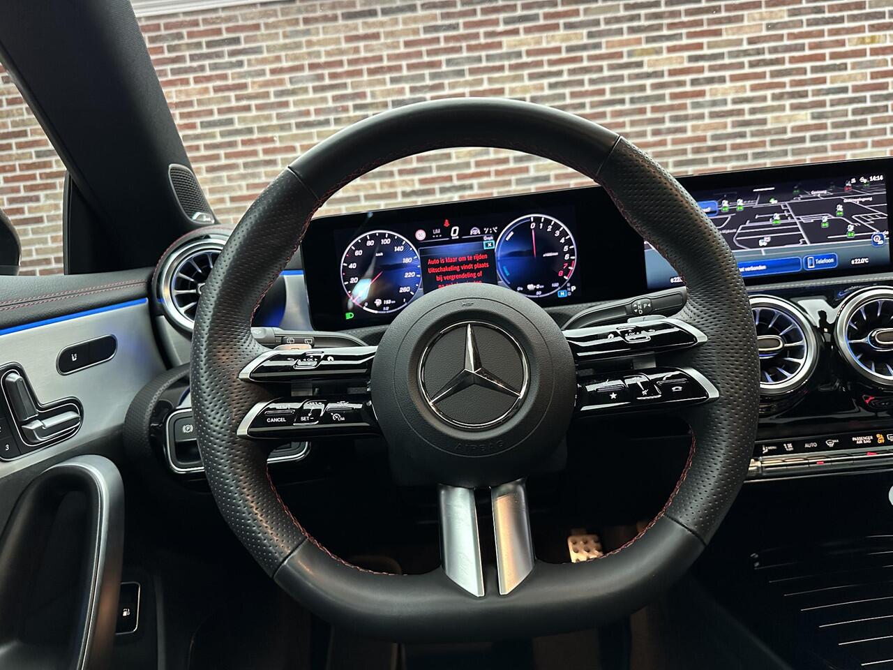 Mercedes-Benz CLA-KLASSE Shooting Brake 250 e AMG Line | Dak| Head-up|