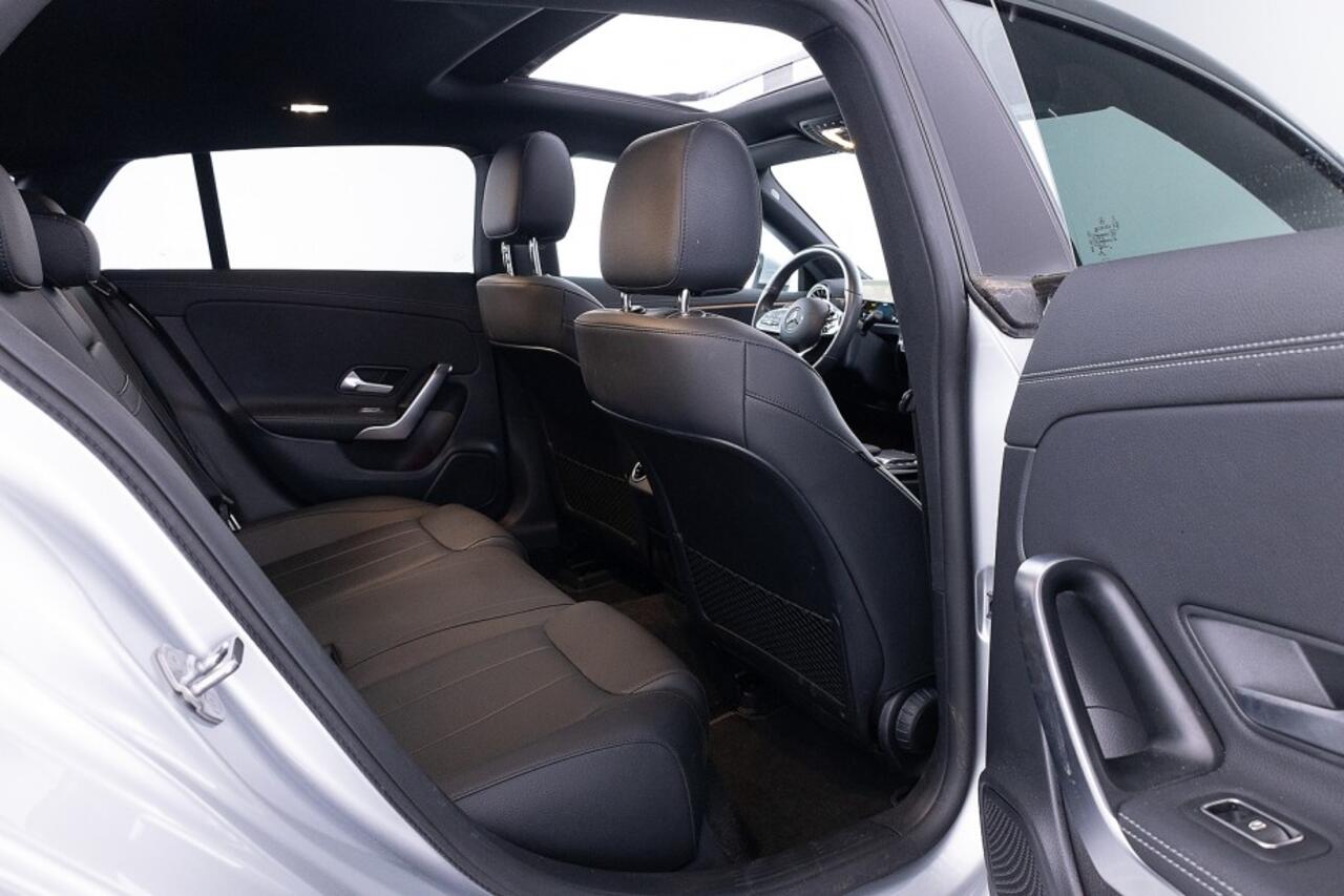 Mercedes-Benz CLA-KLASSE 180 Shooting Brake Luxury Line Automaat | PANORAMADAK | LEDER