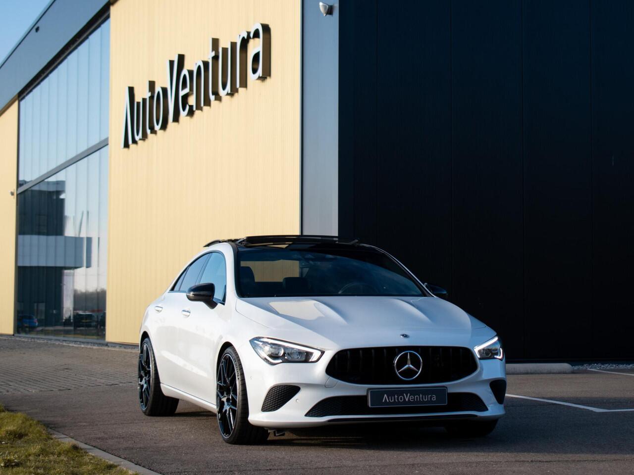 Mercedes-Benz CLA-KLASSE 180 AMG Line | Panorama dak | Adaptieve Cruise Control | Camera | 20"
