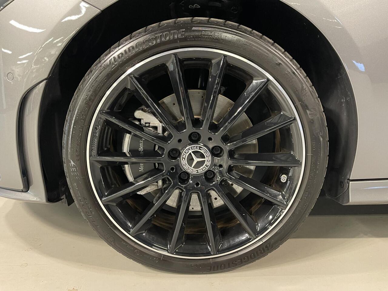 Mercedes-Benz CLA-KLASSE 250 e AMG Line 19"/Panoramadak/Stoelverwarming/Camera/Sfeerverlichting