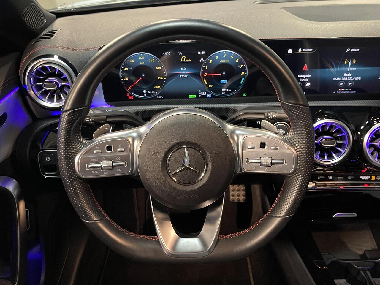 Mercedes-Benz CLA-KLASSE 250 e AMG Line 19"/Panoramadak/Stoelverwarming/Camera/Sfeerverlichting