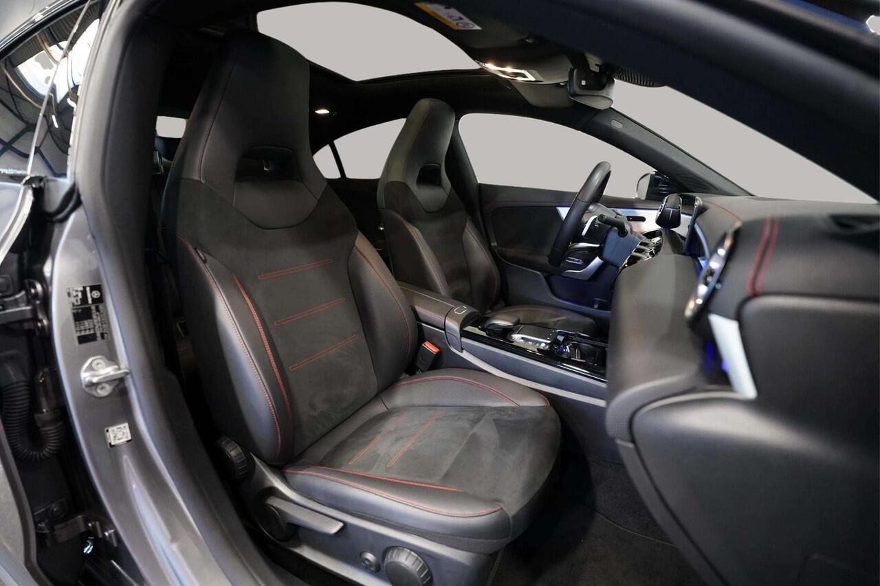 Mercedes-Benz CLA-KLASSE 250 e Business Solution AMG Limited | Nightpakket | Panoramadak | Sfeerverlichting | Advanced Sound System | Stoelverwarming | Multibeam LED