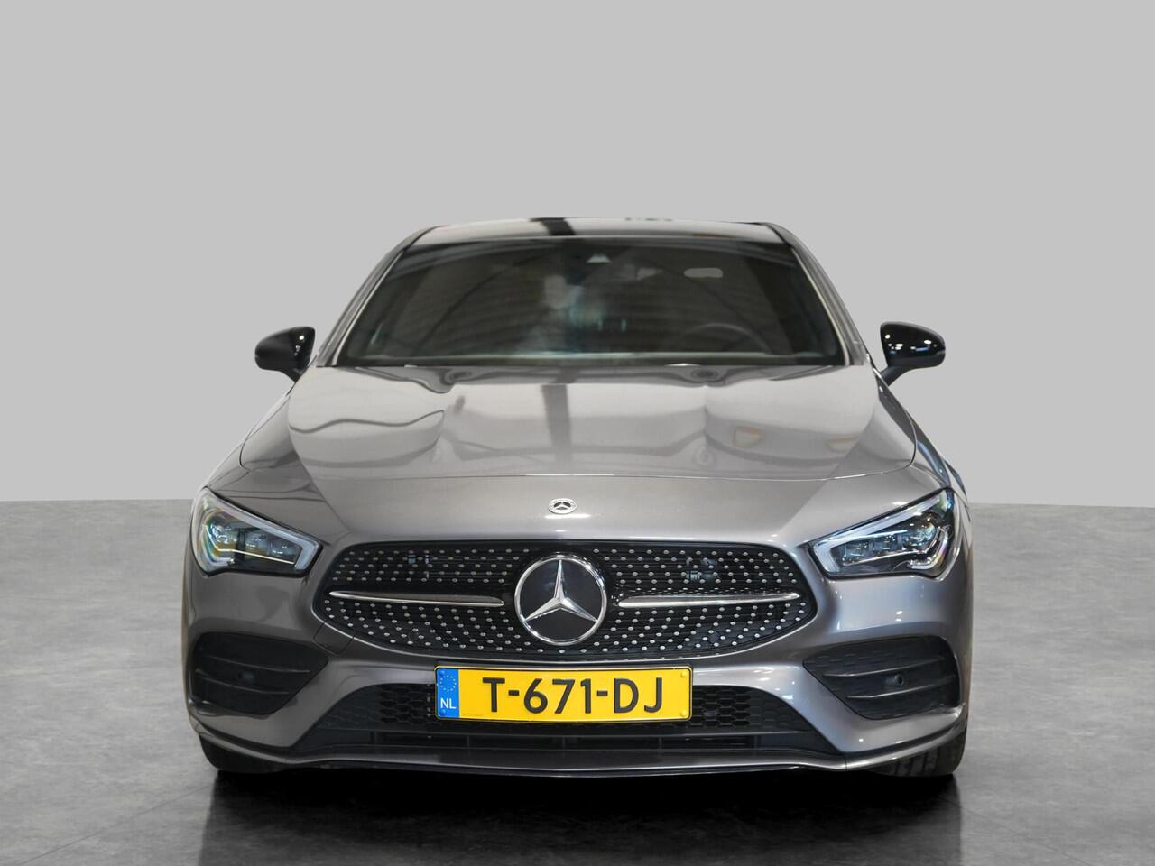Mercedes-Benz CLA-KLASSE 250 e Business Solution AMG Limited | Nightpakket | Panoramadak | Sfeerverlichting | Advanced Sound System | Stoelverwarming | Multibeam LED