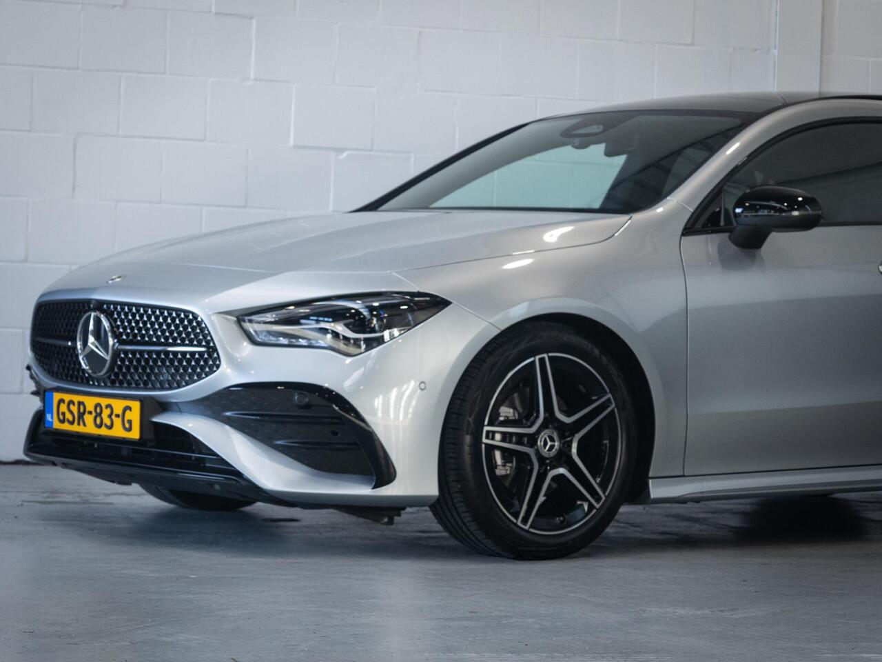 Mercedes-Benz CLA-KLASSE Coupé 180 Star Edition AMG Line Panorama dak