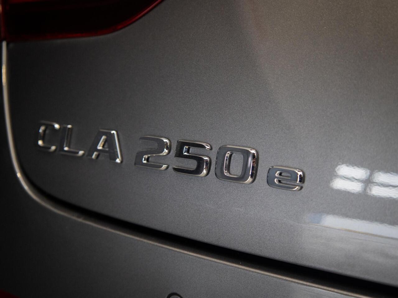 Mercedes-Benz CLA-KLASSE Shooting Brake 250 e AMG Line