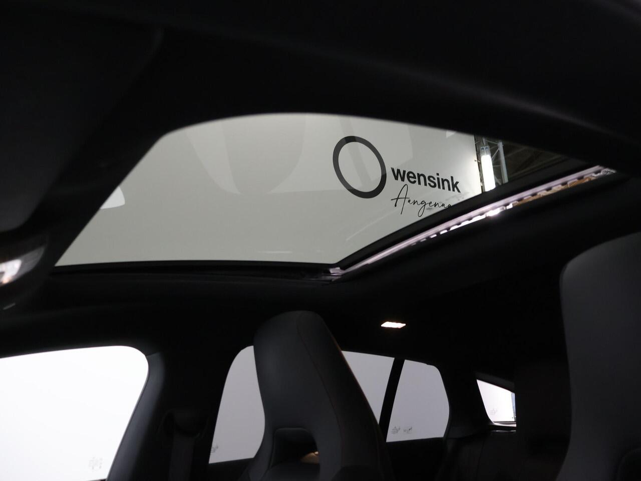 Mercedes-Benz CLA-KLASSE Shooting Brake 180 Star Edition AMG Line | Night | Panoramadak | 19" lichtmetalen velgen | Sfeerverlichting | Stoelverwarming |