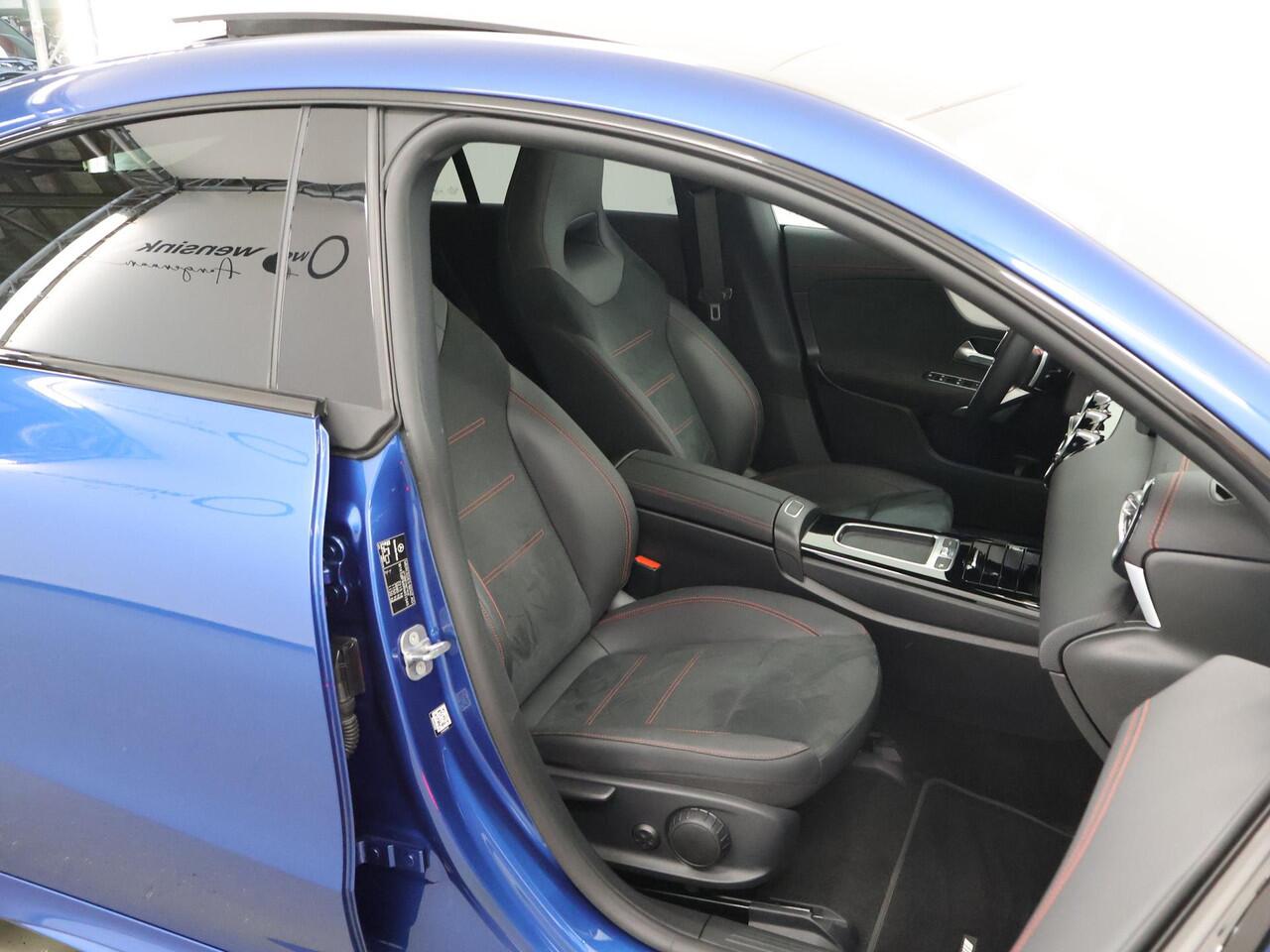 Mercedes-Benz CLA-KLASSE 250 e AMG Night | Panoramadak | Keyless Go | Sfeerverlichting | Achteruitrijcamera |