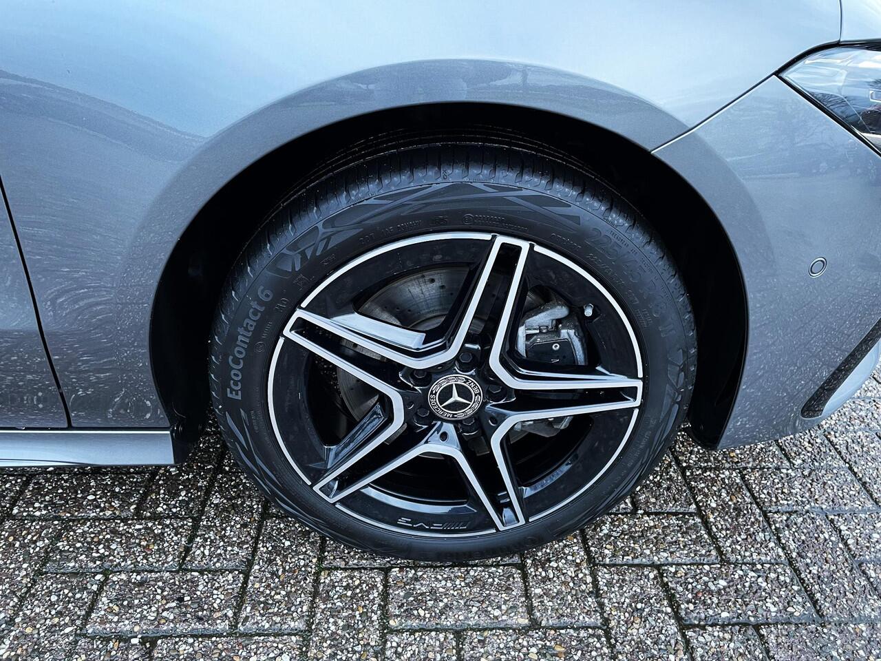 Mercedes-Benz CLA-KLASSE Shooting Brake 250 e AMG Line Nightpakket!