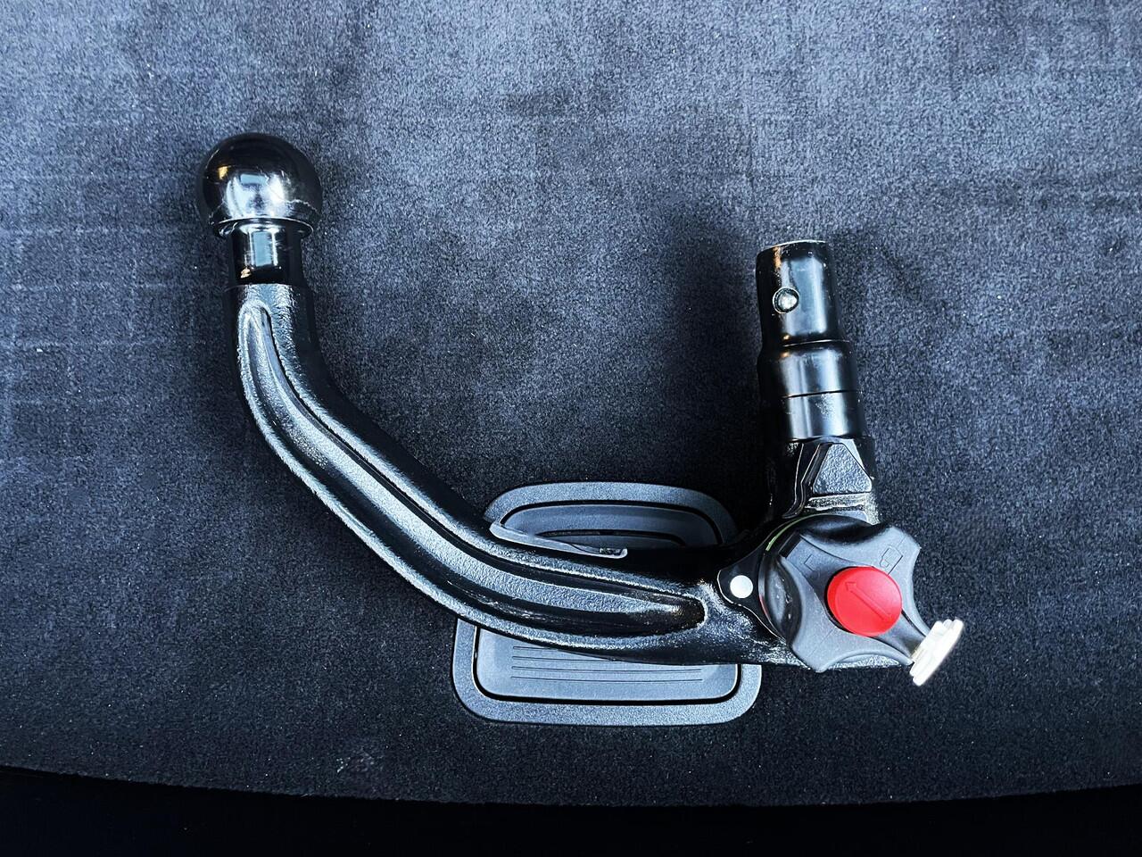 Mercedes-Benz CLA-KLASSE Shooting Brake 250 e AMG Line Nightpakket!