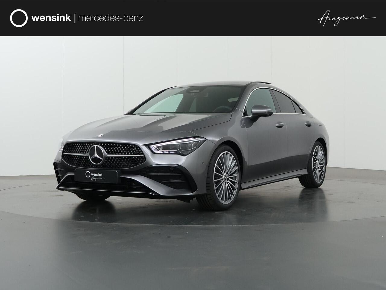 Mercedes-Benz CLA-KLASSE 180 Business Solution AMG | Panoramaschuifdak | Premium Plus-pakket | Winterpakket | Techniek-pakket | Burmester | Trekhaak | Head-up display |