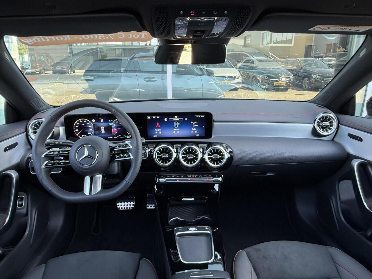 Mercedes-Benz CLA-KLASSE Shooting Brake 180 Star Edition LIMITED Panorama dak