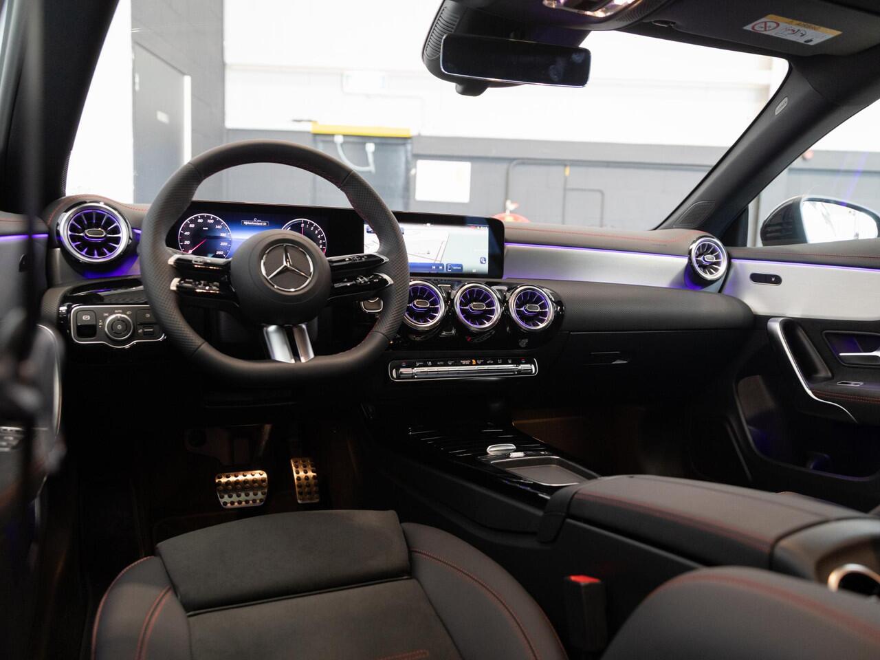 Mercedes-Benz CLA-KLASSE Shooting Brake 250 e Star Edition AMG Line Panorama dak