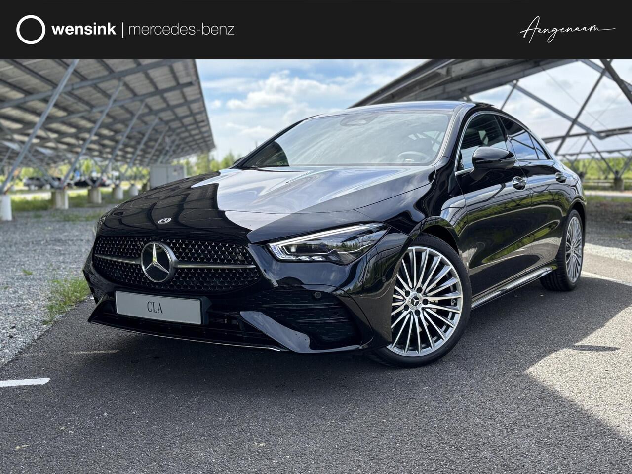 Mercedes-Benz CLA-KLASSE 180 Business Solution AMG | Panoramadak | Burmester | Rijassistentiepakket | Trekhaak | 360 camera | Sfeerverlichting | Stoel/stuurverwarming |