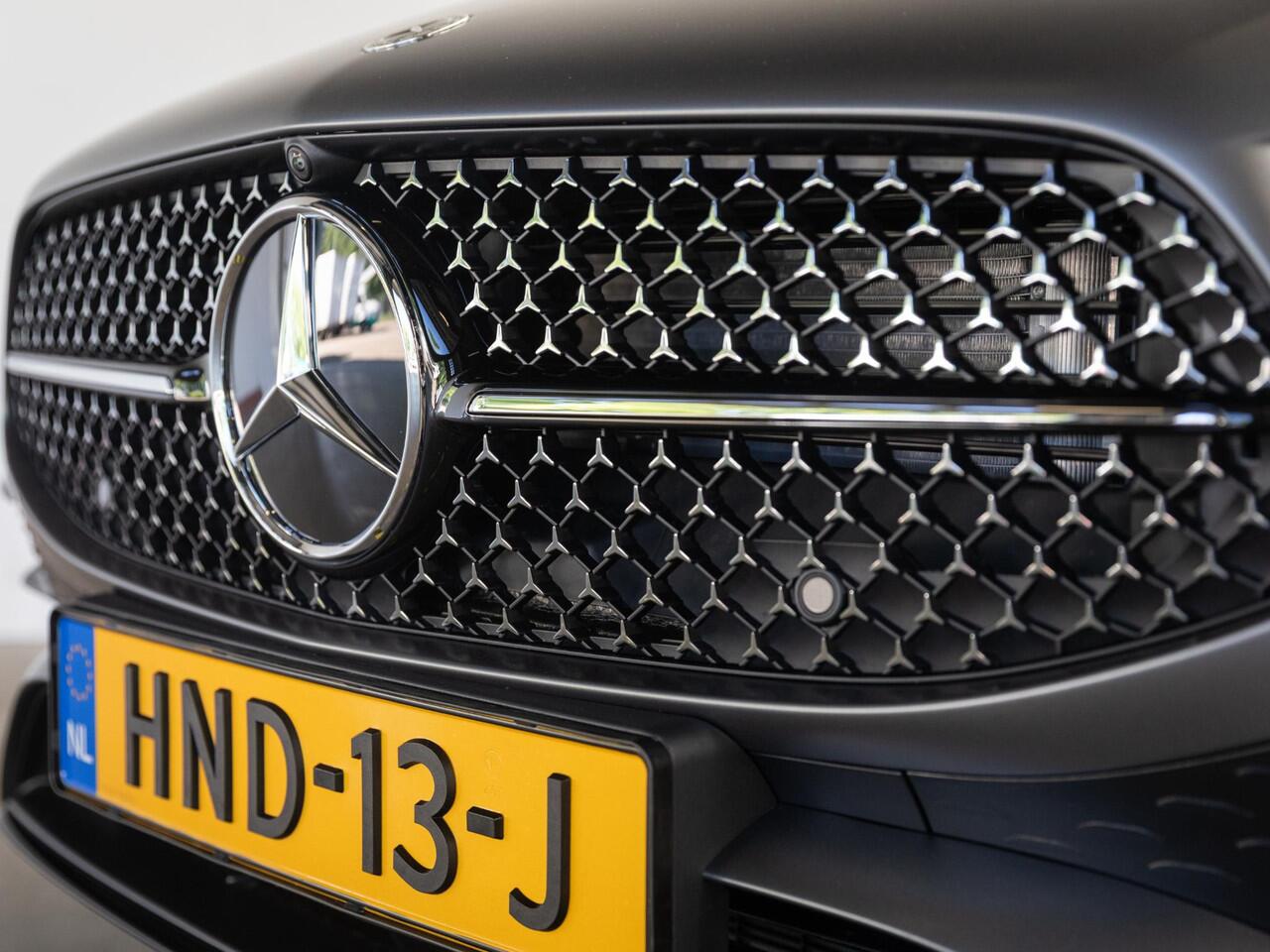 Mercedes-Benz CLA-KLASSE Coupé 180 Business Solution AMG