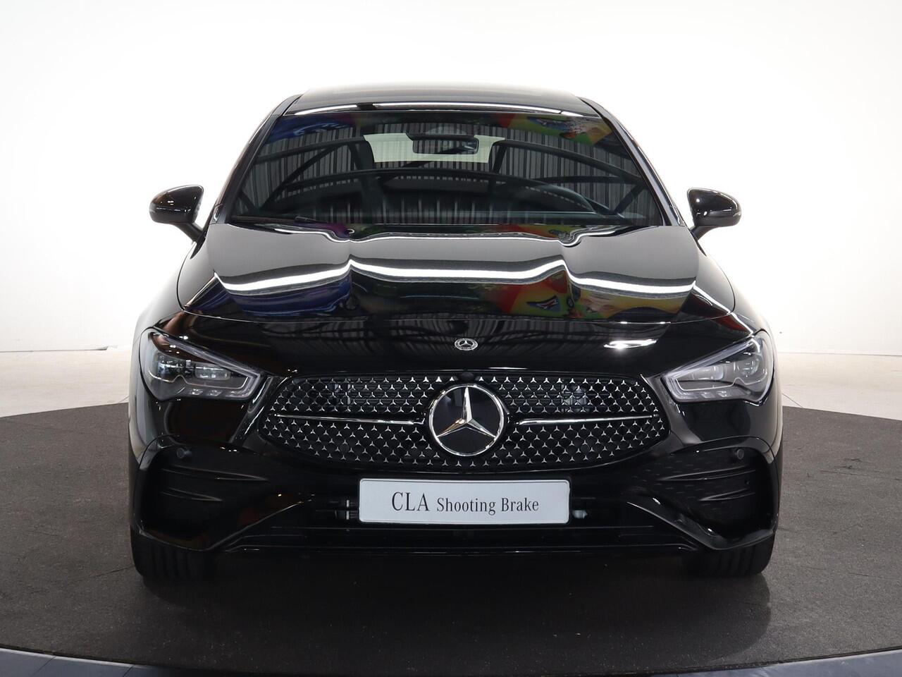 Mercedes-Benz CLA-KLASSE 250e Shooting Brake Business Solution AMG | Panoramaschuifdak | Nightpakket | 19 inch AMG-Velgen