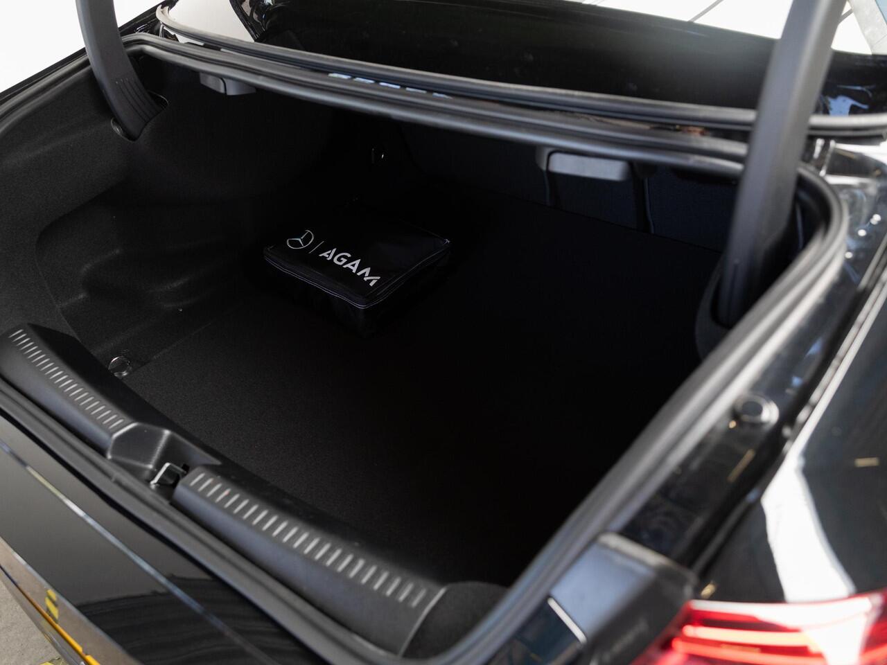 Mercedes-Benz CLA-KLASSE Coupé 180 Business Solution AMG