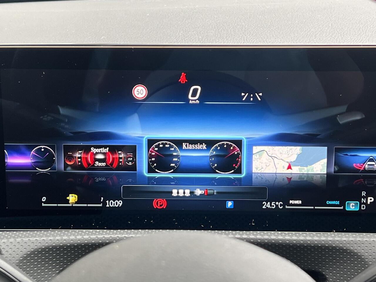 Mercedes-Benz CLA-KLASSE Shooting Brake 180 Star Edition AMG LIMITED | Night Pakket | Panoramadak | Trekhaak | Apple CarPlay | Android Auto | Sfeerverlichting | Stoelverwarming | Achteruitrijcamera | Parkeersensoren | Elektrisch inklapbare buitenspiegels