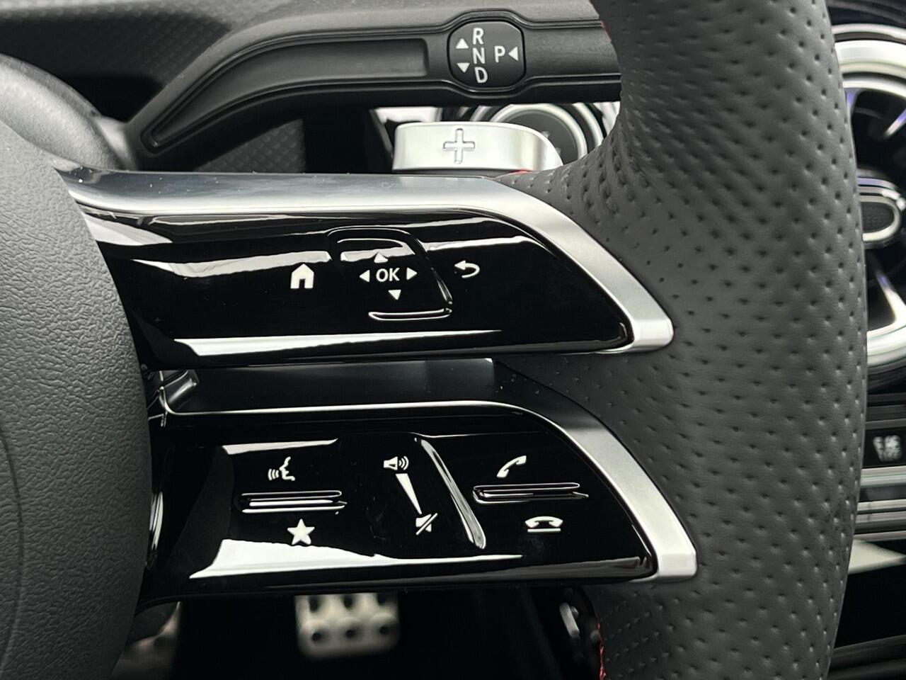 Mercedes-Benz CLA-KLASSE Shooting Brake 180 Star Edition AMG LIMITED | Night Pakket | Panoramadak | Trekhaak | Apple CarPlay | Android Auto | Sfeerverlichting | Stoelverwarming | Achteruitrijcamera | Parkeersensoren | Elektrisch inklapbare buitenspiegels