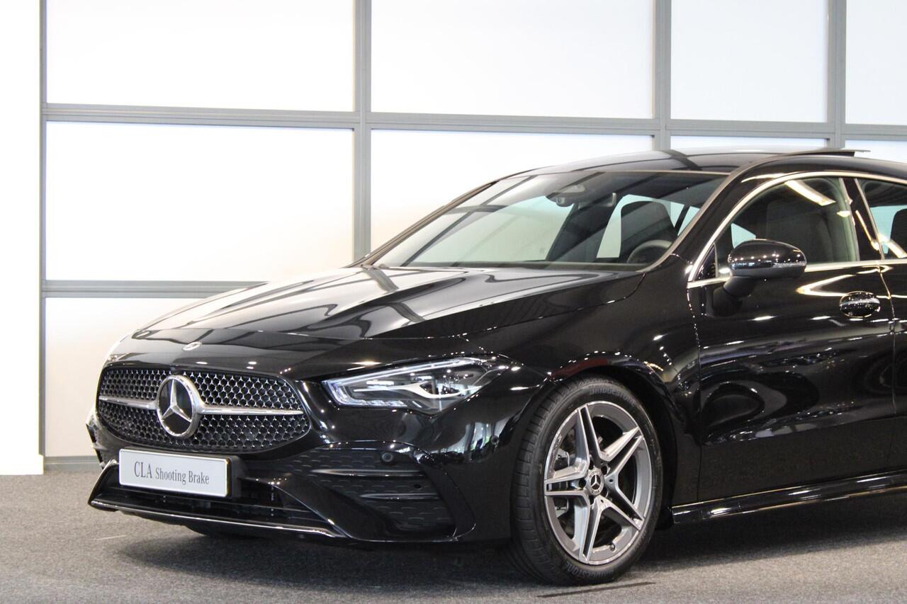 Mercedes-Benz CLA-KLASSE Shooting Brake 200 AMG Line Panorama dak | Trekhaak