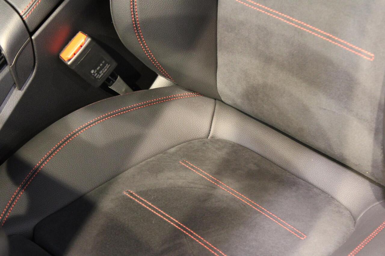 Mercedes-Benz CLA-KLASSE Shooting Brake 200 AMG Line Panorama dak | Trekhaak