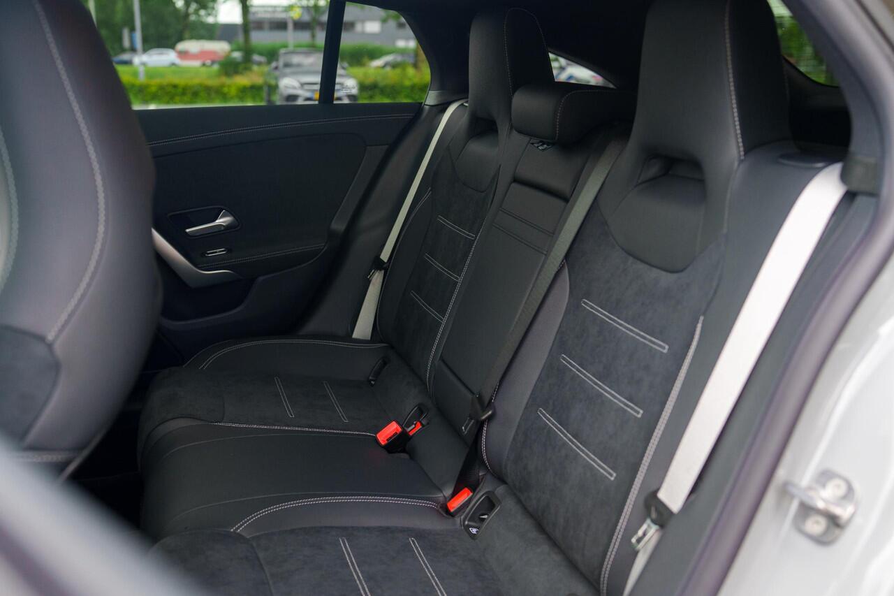 Mercedes-Benz CLA-KLASSE 250e Shooting Brake Business Solution AMG line + | Premium plus pakket | Panorama-schuifdak | Head-up display | Memory stoelen | 360* camera