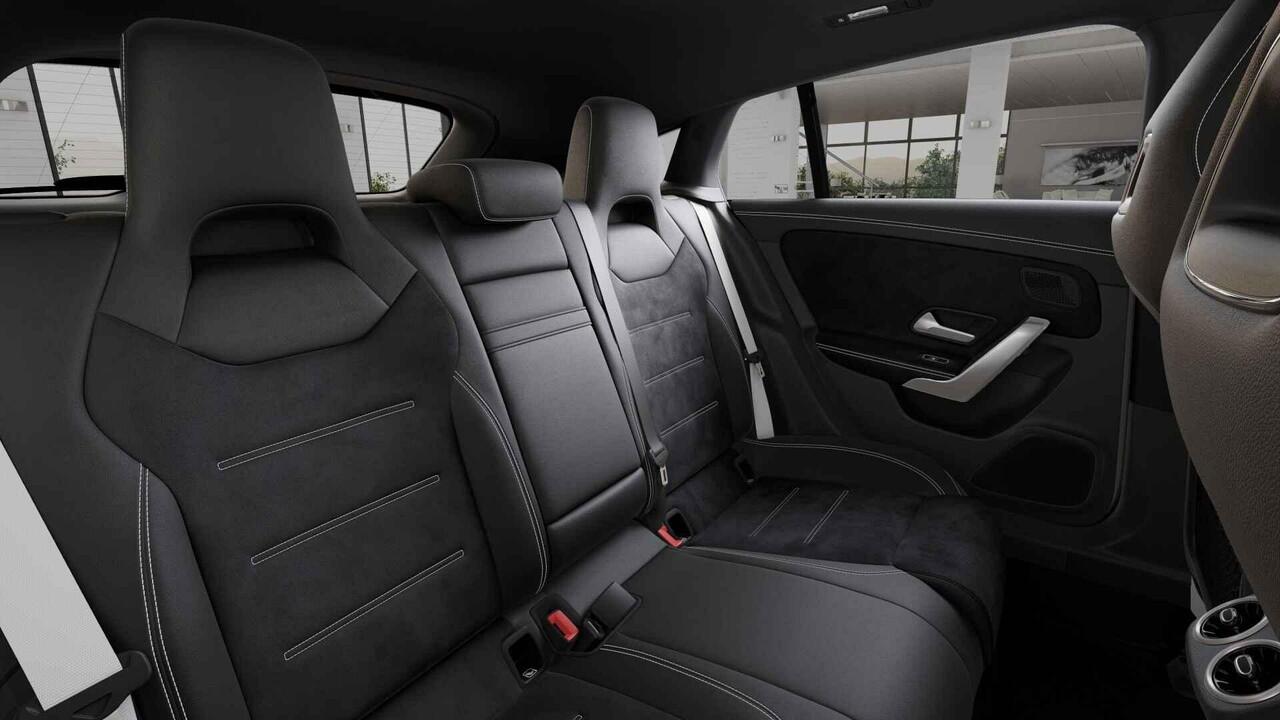 Mercedes-Benz CLA-KLASSE Shooting Brake 180 Business Solution AMG | AMG Line Plus | Nightpakket | Head-up display | 360° camera | Dodehoekassistent | 19 inch AMG Velgen |