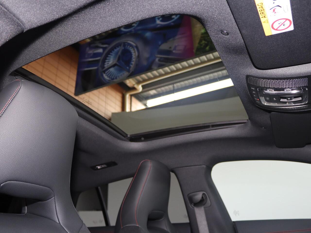 Mercedes-Benz CLA-KLASSE Shooting Brake 250e Business Solution AMG | Panoramaschuifdak | Nightpakket | Achteruitrijcamera