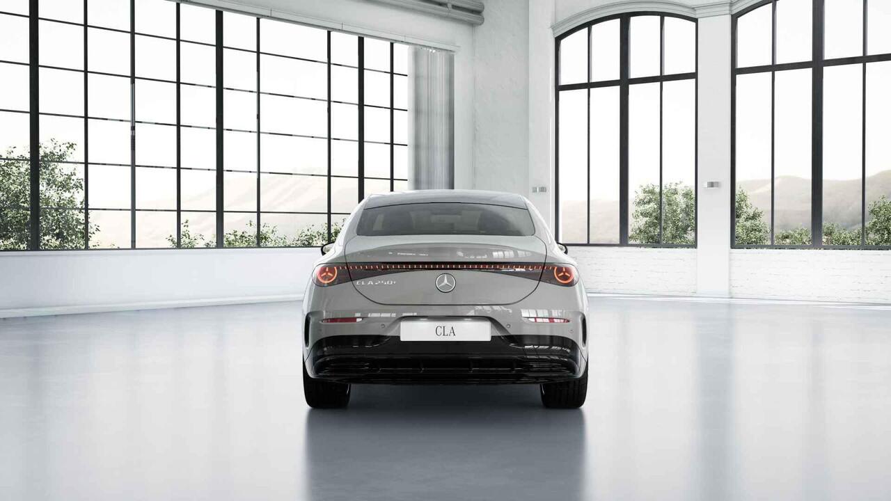 Mercedes-Benz CLA-KLASSE 250+ Launch Edition 85 kWh | Night | Panoramadak | Stoelverwarming | DISTRONIC | Achteruitrijcamera | Dodehoekassistent |