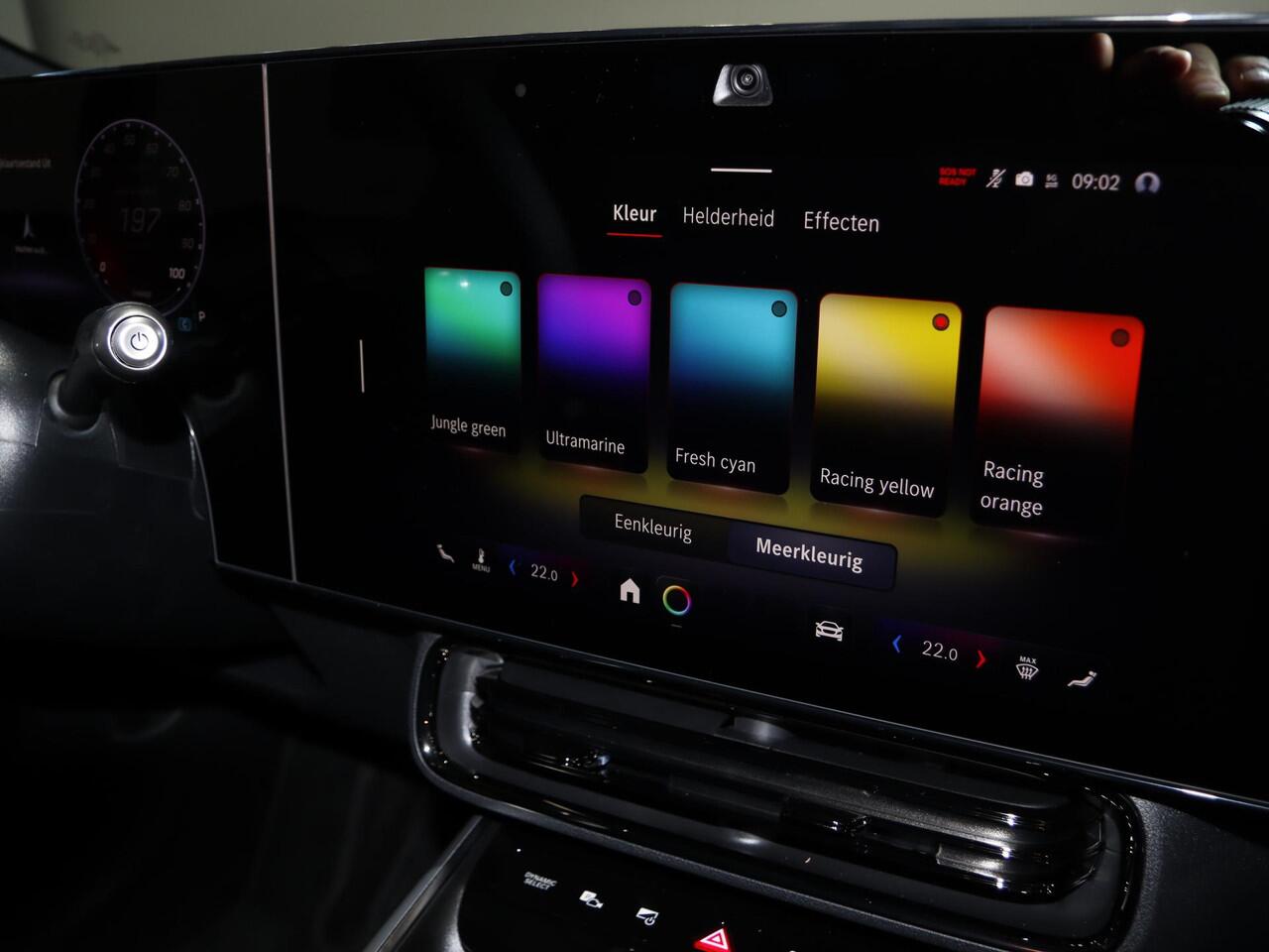 Mercedes-Benz CLA-KLASSE 250+ Launch Edition 85 kWh | Night | Panoramadak | Stoelverwarming | DISTRONIC | Achteruitrijcamera | Dodehoekassistent |