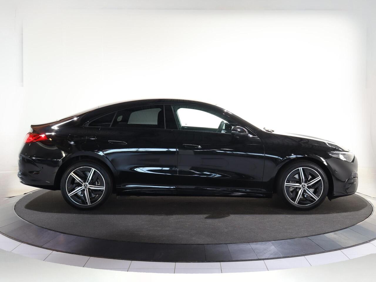 Mercedes-Benz CLA-KLASSE 250+ Launch Edition 85 kWh | Night | Panoramadak | Stoelverwarming | DISTRONIC | Achteruitrijcamera | Dodehoekassistent |