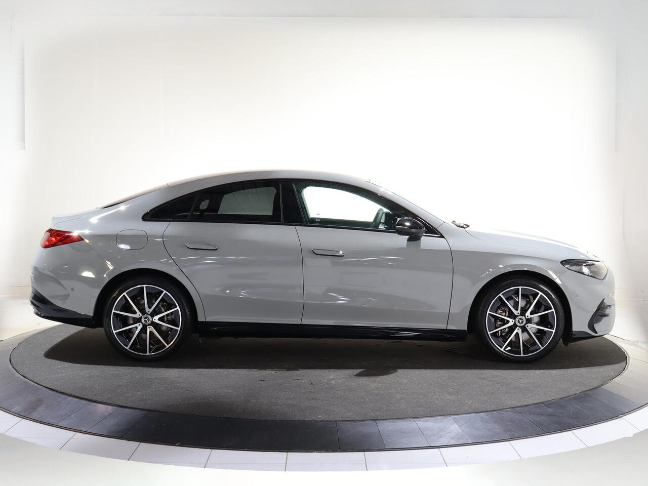 Mercedes-Benz CLA-KLASSE 250+ Launch Edition 85 kWh | Night | Panoramadak | Stoelverwarming | DISTRONIC | Achteruitrijcamera | Dodehoekassistent |