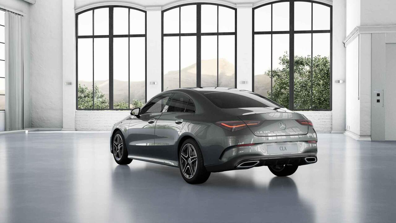 Mercedes-Benz CLA-KLASSE 180 Star Edition AMG Line | Panoramaschuifdak | Night | Achteruitrijcamera | Stoelverwarming voor