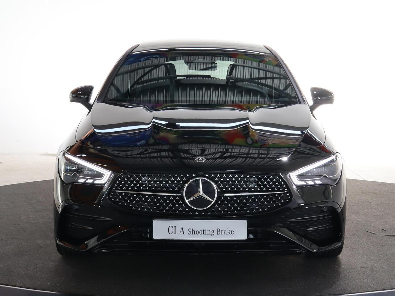 Mercedes-Benz CLA-KLASSE Shooting Brake 180 Business Solution AMG | AMG Line Plus | Nightpakket | Head-up display | 360° camera | Dodehoekassistent | 19 inch AMG Velgen |