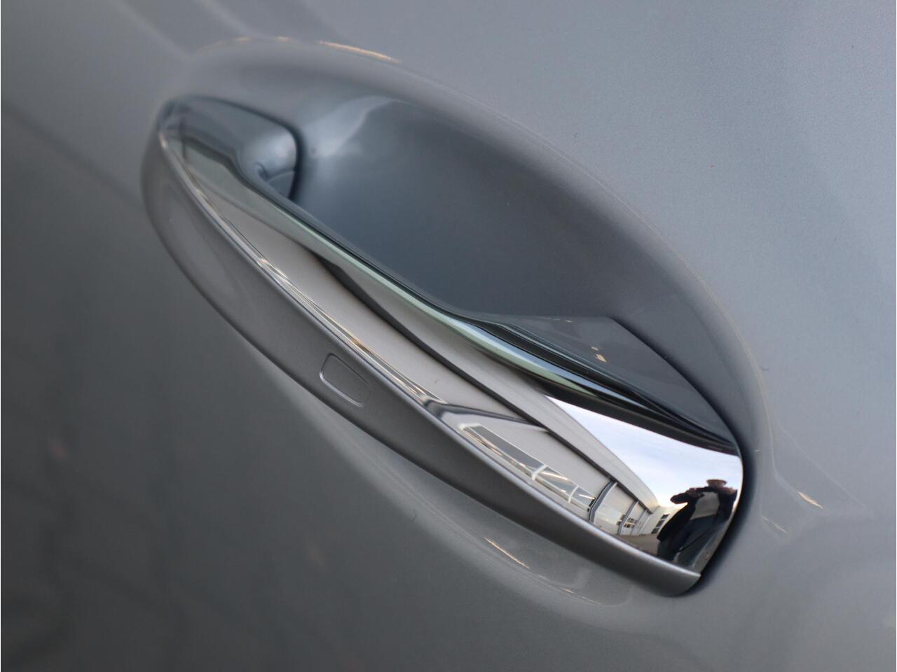 Mercedes-Benz CLA-KLASSE 180 Star Edition Luxury Line