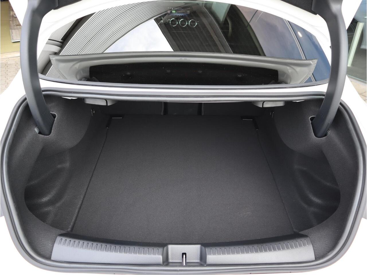 Mercedes-Benz CLA-KLASSE 180 Business Solution AMG