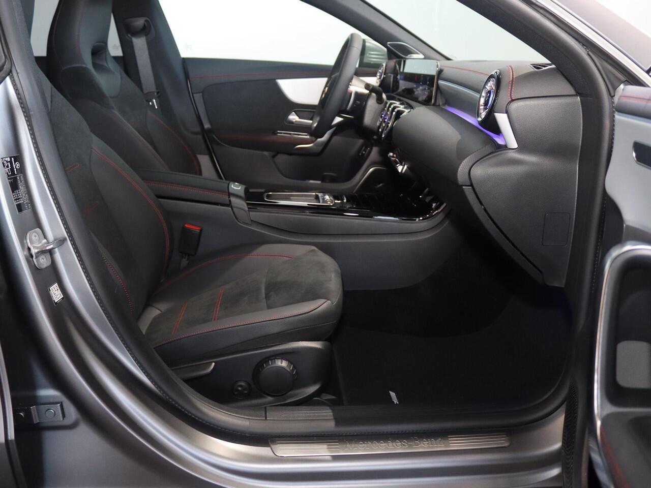 Mercedes-Benz CLA-KLASSE 180 Business Solution AMG | Techniek Pakket | 360* Camera | Burmester | Rij-assistentie | 19inch