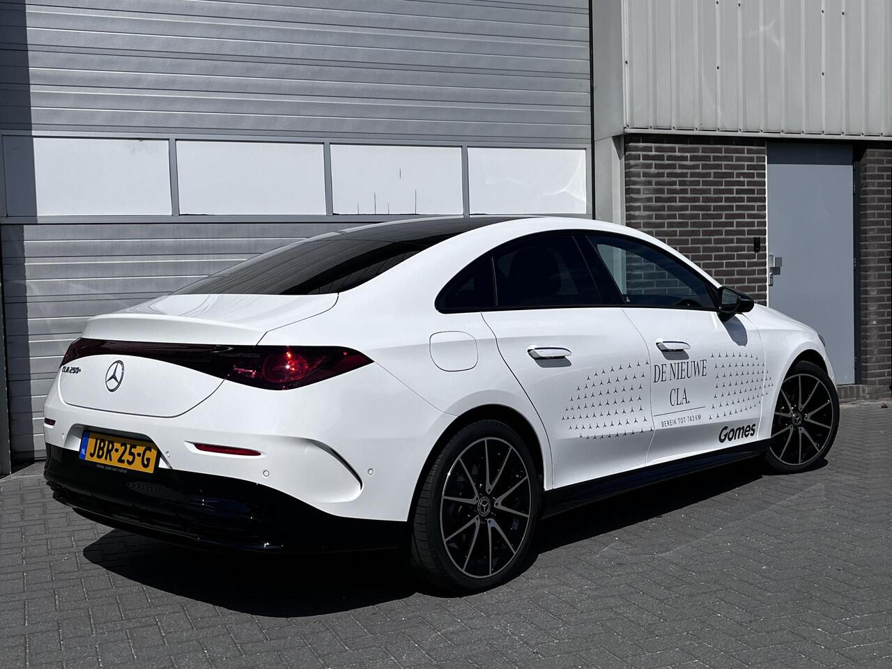 Mercedes-Benz CLA-KLASSE 250+ Launch Edition | AMG Line | Night Pakket | Panoramadak | MULTIBEAM LED Koplampen | DISTRONIC Afstandsassistent | Dodehoekassistent | Elektrisch Verstelbare Stoelen + Memory | Stoelverwarming | Sfeerverlichting