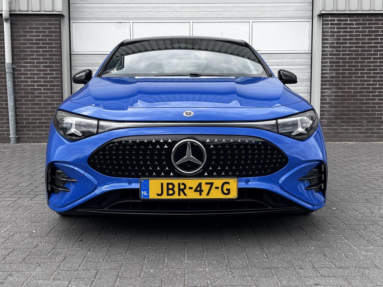 Mercedes-Benz CLA-KLASSE 250+ Launch Edition | AMG Line | Night Pakket | Panoramadak | MULTIBEAM LED Koplampen | DISTRONIC Afstandsassistent | Dodehoekassistent | Elektrisch Verstelbare Stoelen + Memory | Stoelverwarming | Sfeerverlichting