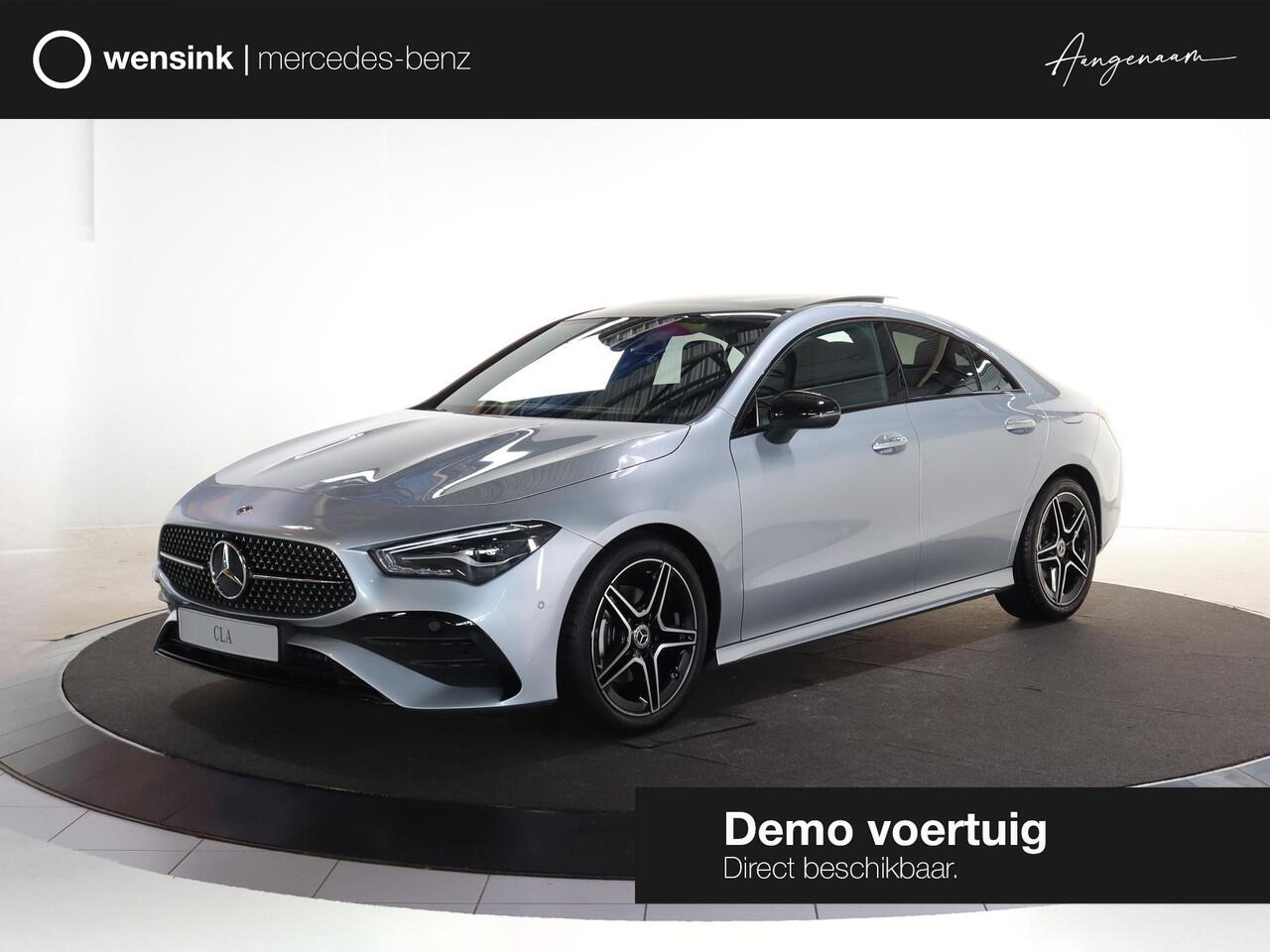 Mercedes-Benz CLA-KLASSE 180 AMG Line | Panoramaschuifdak | Night | Achteruitrijcamera | MBUX