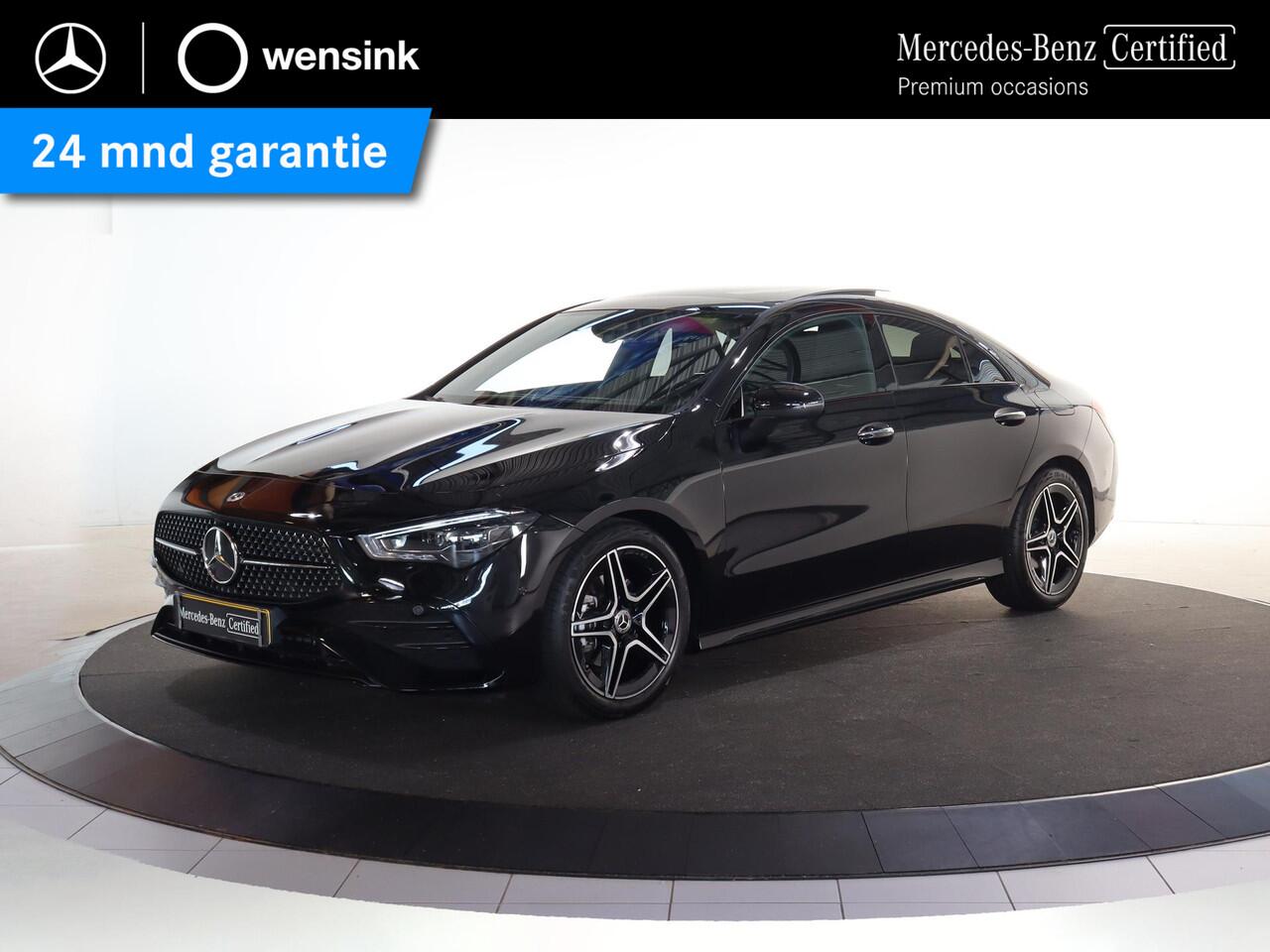 Mercedes-Benz CLA-KLASSE 180 Star Edition AMG Line | Panoramadak | Night | Distronic | Night | Dodehoekassistent |