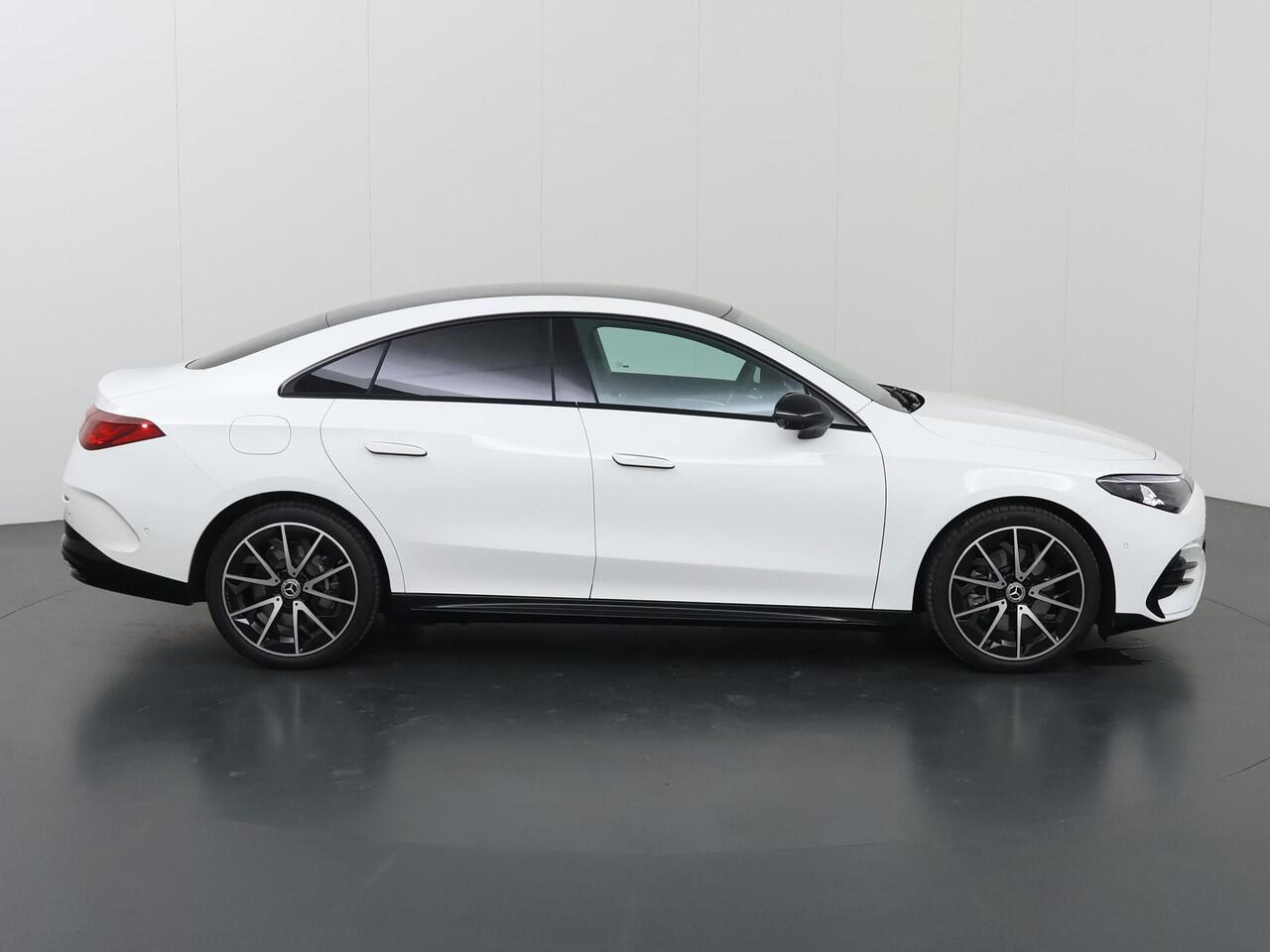 Mercedes-Benz CLA-KLASSE 250+ Launch Edition 85 kWh | Night | Panoramadak | Stoelverwarming | DISTRONIC | Achteruitrijcamera | Dodehoekassistent |