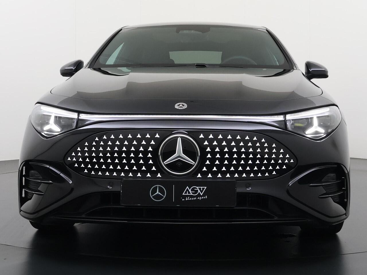 Mercedes-Benz CLA-KLASSE 250+ Launch Edition 85 kWh Accu | Trekhaak Wegklapbaar | Memorystoelen | Warmtepomp | Multibeam Led | Stoelverwarming Voorin | Distronic Cruise Control | Achteruitrijcamera | Nightpakket | Dodehoekassistent