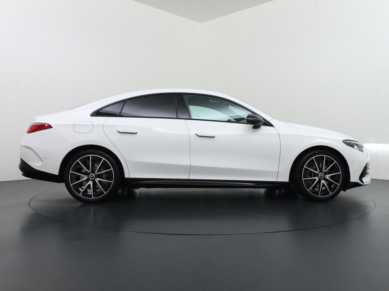 Mercedes-Benz CLA-KLASSE 250+ Launch Edition 85 kWh Accu | Memorystoelen | Warmtepomp | Multibeam Led | Stoelverwarming Voorin | Distronic Cruise Control | Achteruitrijcamera | Nightpakket | Dodehoekassistent