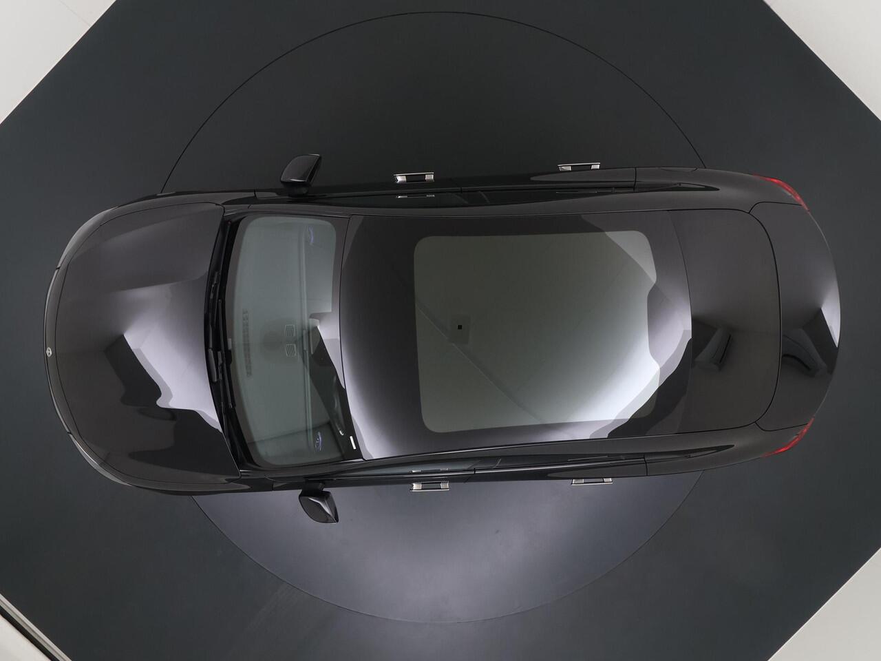 Mercedes-Benz CLA-KLASSE 250+ Launch Edition 85 kWh Accu | Trekhaak Wegklapbaar | Memorystoelen | Warmtepomp | Multibeam Led | Stoelverwarming Voorin | Distronic Cruise Control | Achteruitrijcamera | Nightpakket | Dodehoekassistent