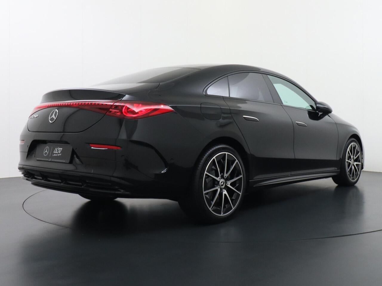 Mercedes-Benz CLA-KLASSE 250+ Launch Edition 85 kWh Accu | Memorystoelen | Warmtepomp | Multibeam Led | Stoelverwarming Voorin | Distronic Cruise Control | Achteruitrijcamera | Nightpakket | Dodehoekassistent