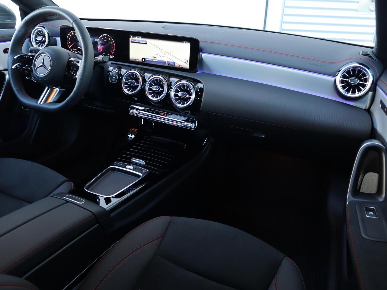 Mercedes-Benz CLA-KLASSE 180 Star Edition AMG Line