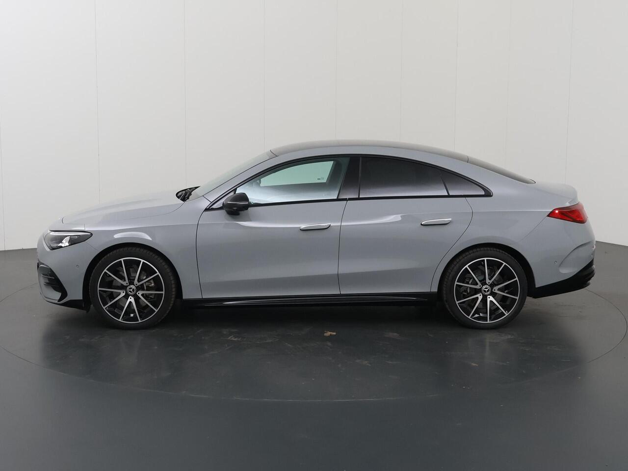 Mercedes-Benz CLA-KLASSE 250+ Launch Edition 85 kWh | Night | Panoramadak | DISTRONIC | Achteruitrijcamera | Dodehoekassistent |