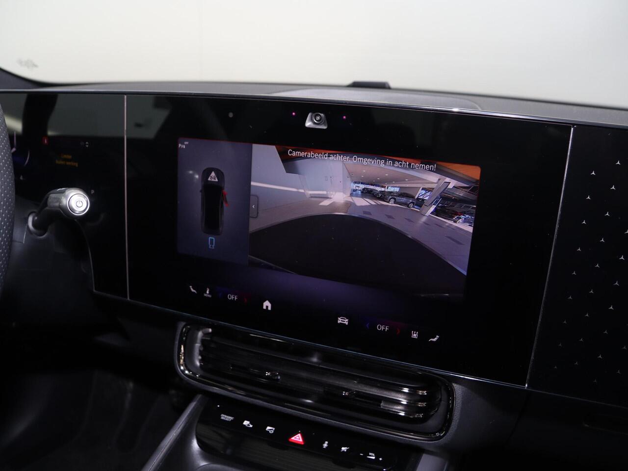 Mercedes-Benz CLA-KLASSE 250+ Launch Edition 85 kWh | Night | Panoramadak | Stoelverwarming | DISTRONIC | Achteruitrijcamera | Dodehoekassiste