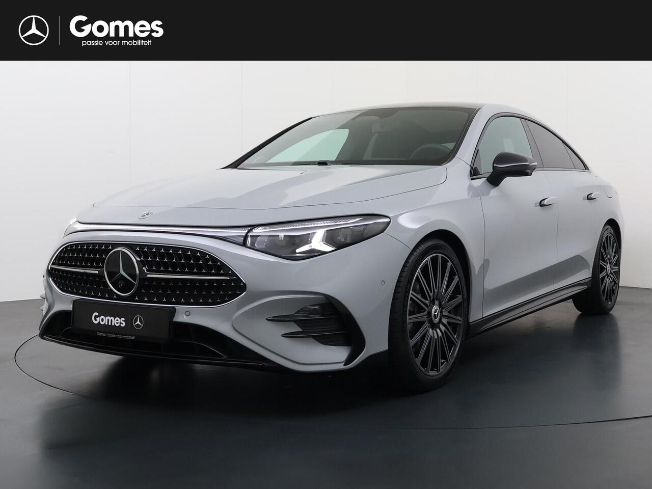 Mercedes-Benz CLA-KLASSE 180 Business Solution AMG | AMG Line Plus | Premium Plus Pakket | Night Pakket | Trekhaak | Panoramadak | MBUX Superscreen | Burmester 3D Surround | Head-up Display | Adaptieve Cruise Control | Dodehoekassistent | Verkeersbordenassistent | MULTIBEAM LED 