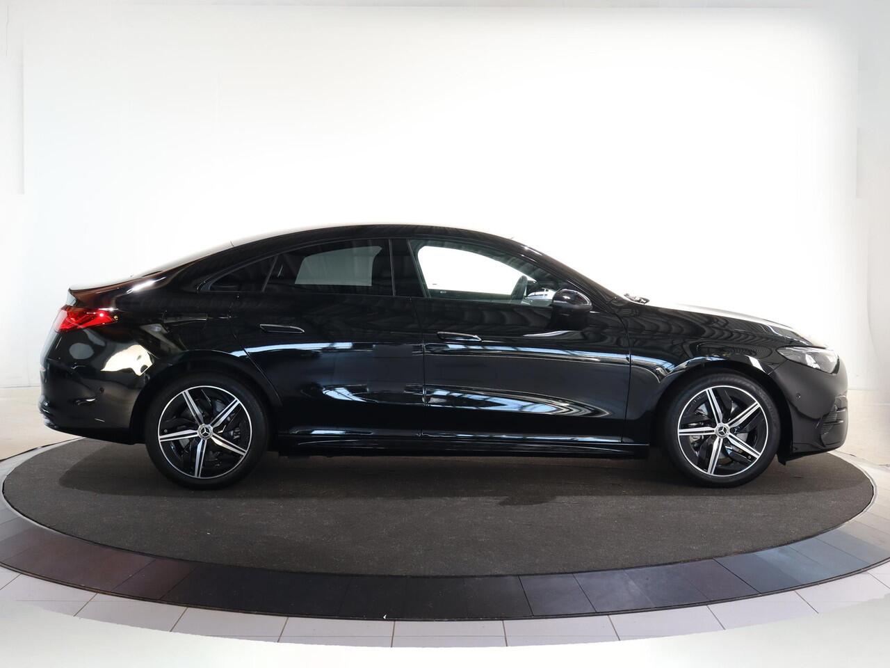 Mercedes-Benz CLA-KLASSE 250+ Launch Edition 85 kWh | Night | Panoramadak | Stoelverwarming | DISTRONIC | Achteruitrijcamera | Trekhaak |